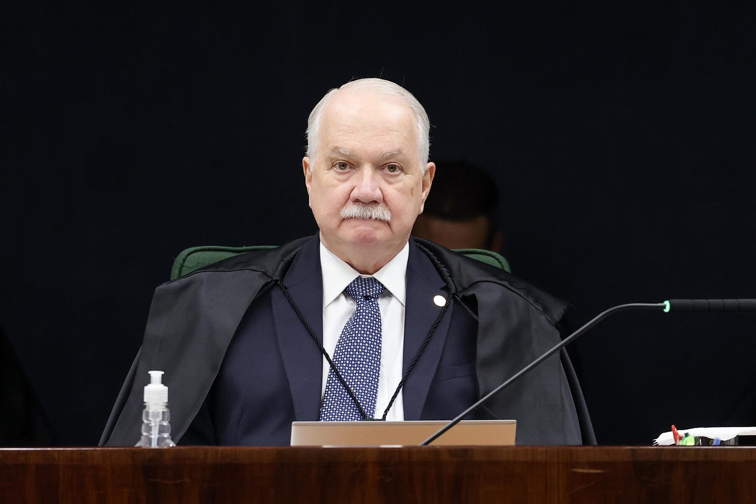 Fachin leva ao plenário físico do STF análise sobre liminar que adiou tributação de dividendos