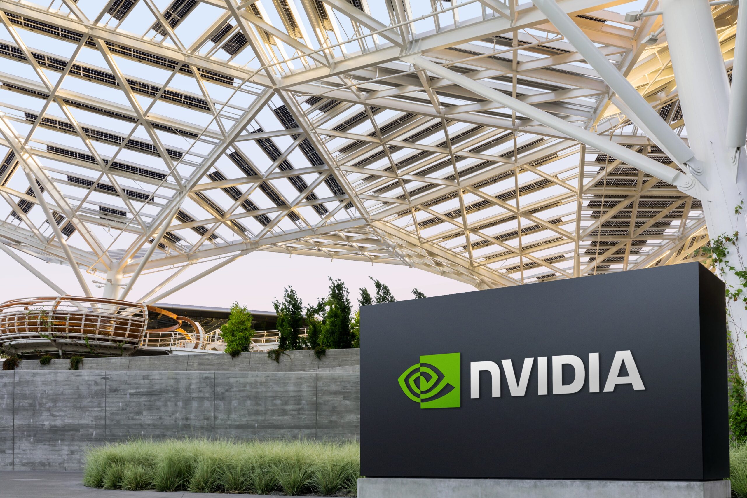Lucro da Nvidia avança 94% e chega a US$ 43 bilhões no 4º trimestre fiscal de 2026