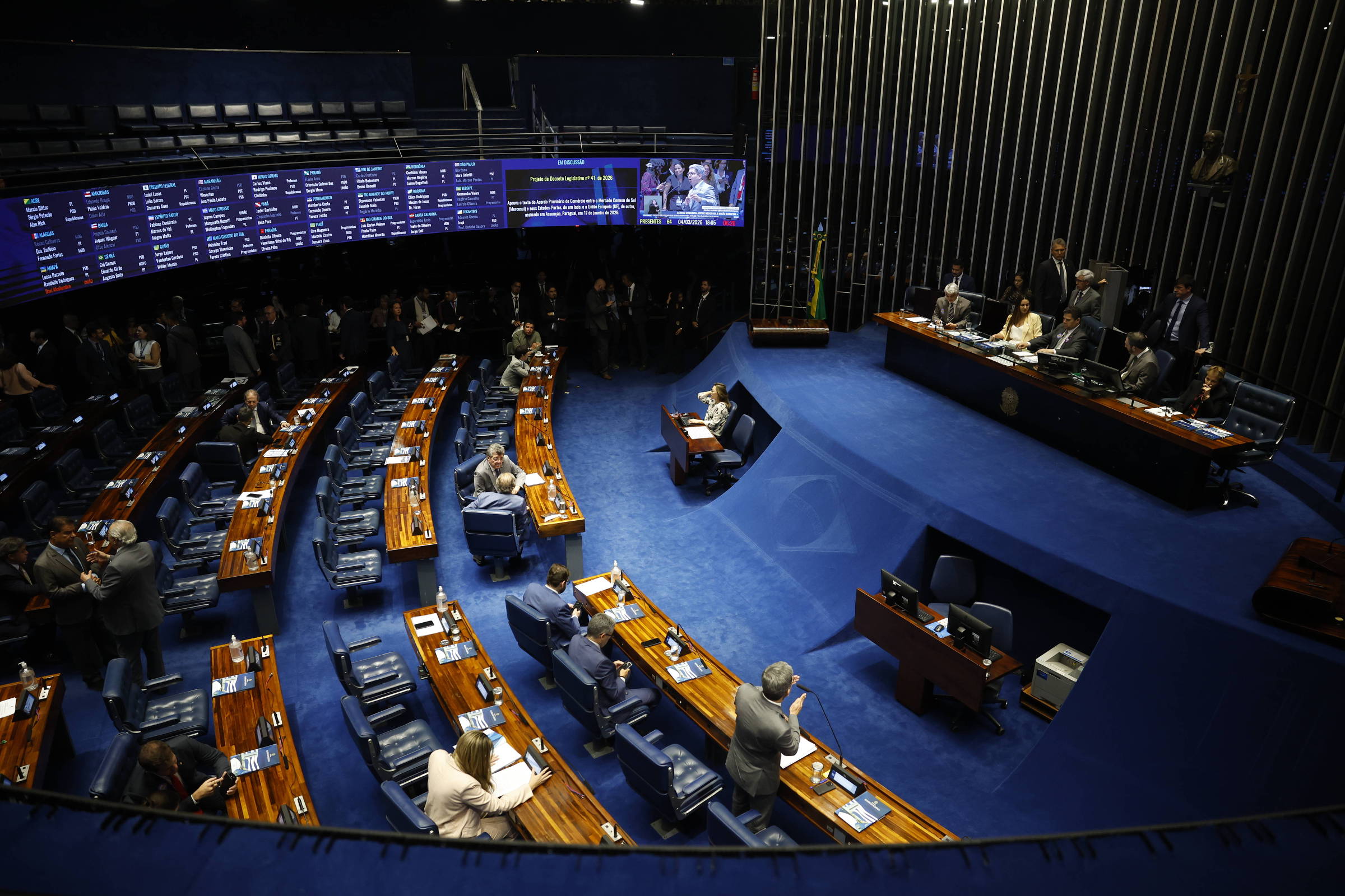 Senado poderá barrar ajuda federal a bancos em crise, indica novo projeto