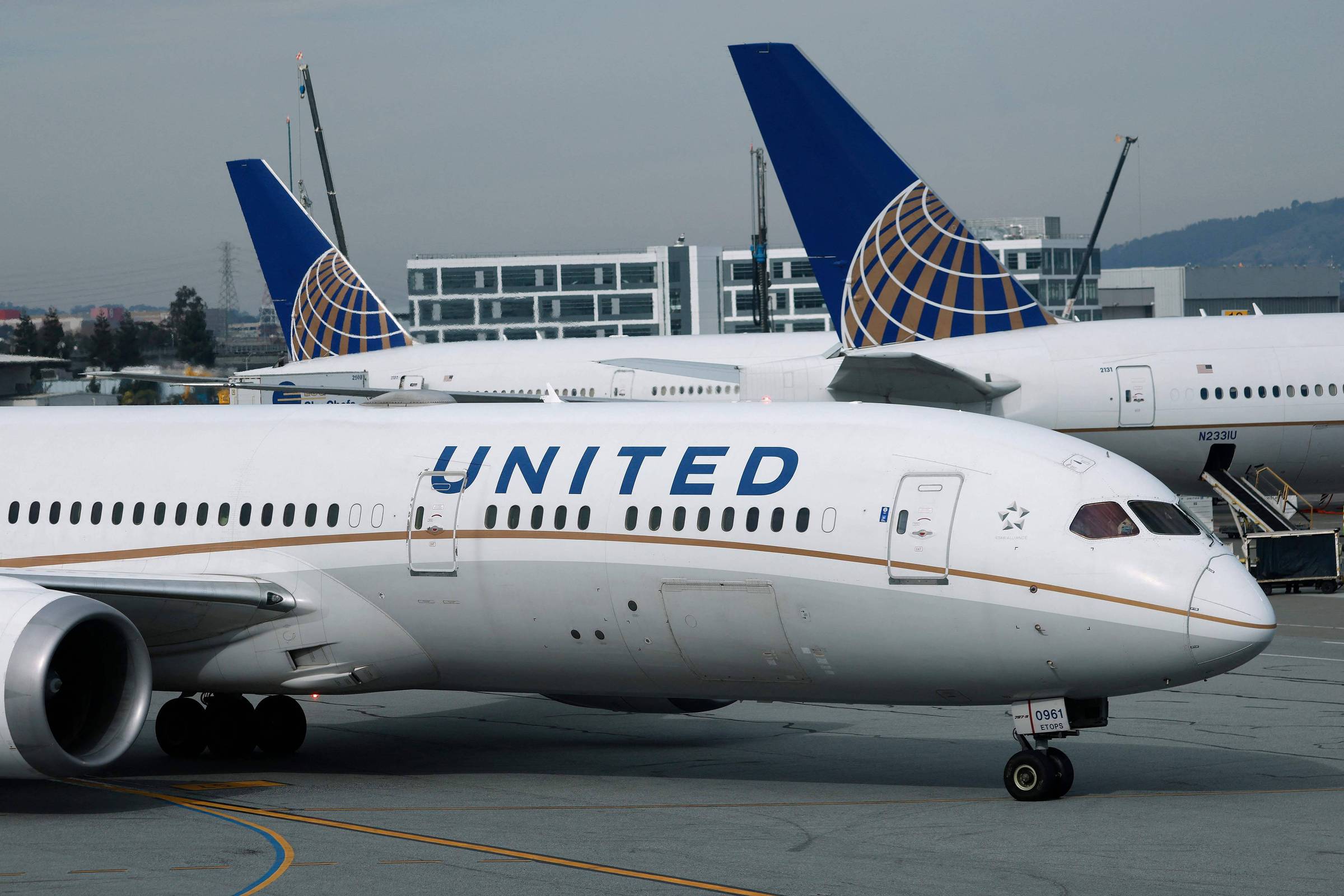 United Airlines corta voos pouco rentáveis e prevê petróleo a US$ 175 por barril devido à guerra no Irã 4 United Airlines corta voos pouco rentáveis e prevê petróleo a US$ 175 por barril devido à guerra no Irã