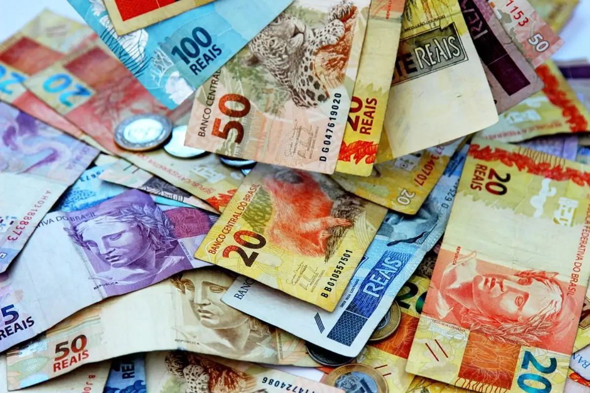 Juros reais ainda altos frustam quem buscou lucro rápido com Tesouro IPCA+ 4 Juros reais ainda altos frustam quem buscou lucro rápido com Tesouro IPCA+