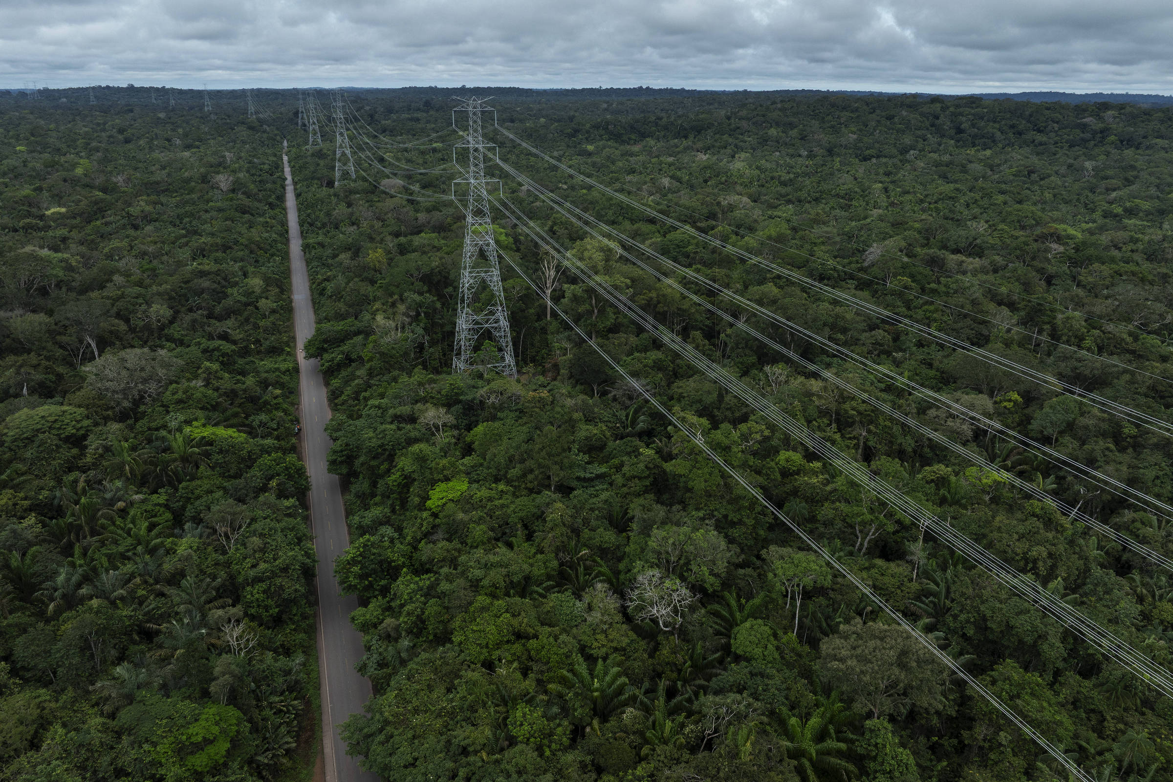 Preço da energia no mercado livre cai 26% após chuvas de março, aponta Armor 4 Preço da energia no mercado livre cai 26% após chuvas de março, aponta Armor