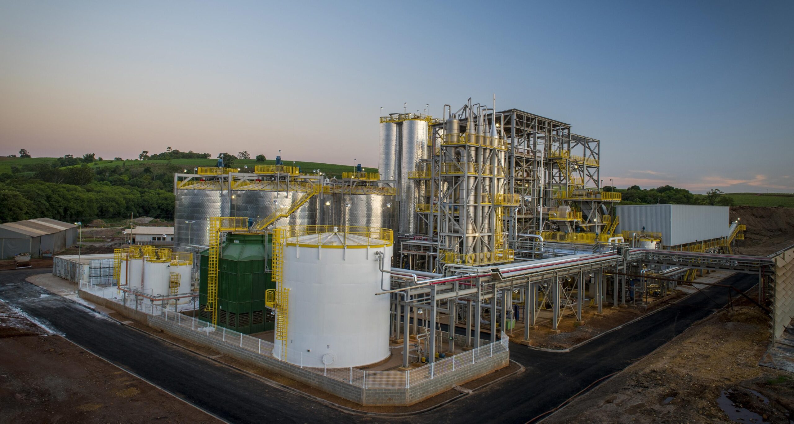 Produção industrial avança 0,9% em fevereiro e fica acima do consenso de mercado 4 Produção industrial avança 0,9% em fevereiro e fica acima do consenso de mercado