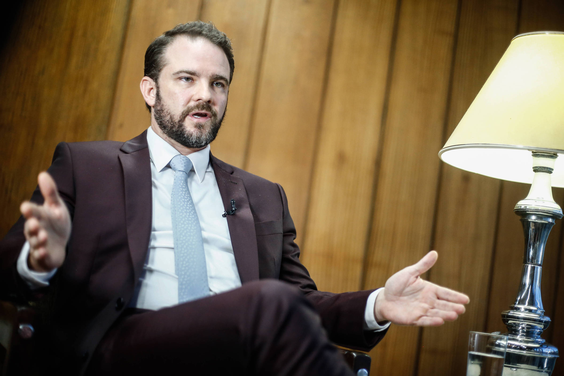 FMI prevê dívida brasileira em 100% do PIB a partir de 2027