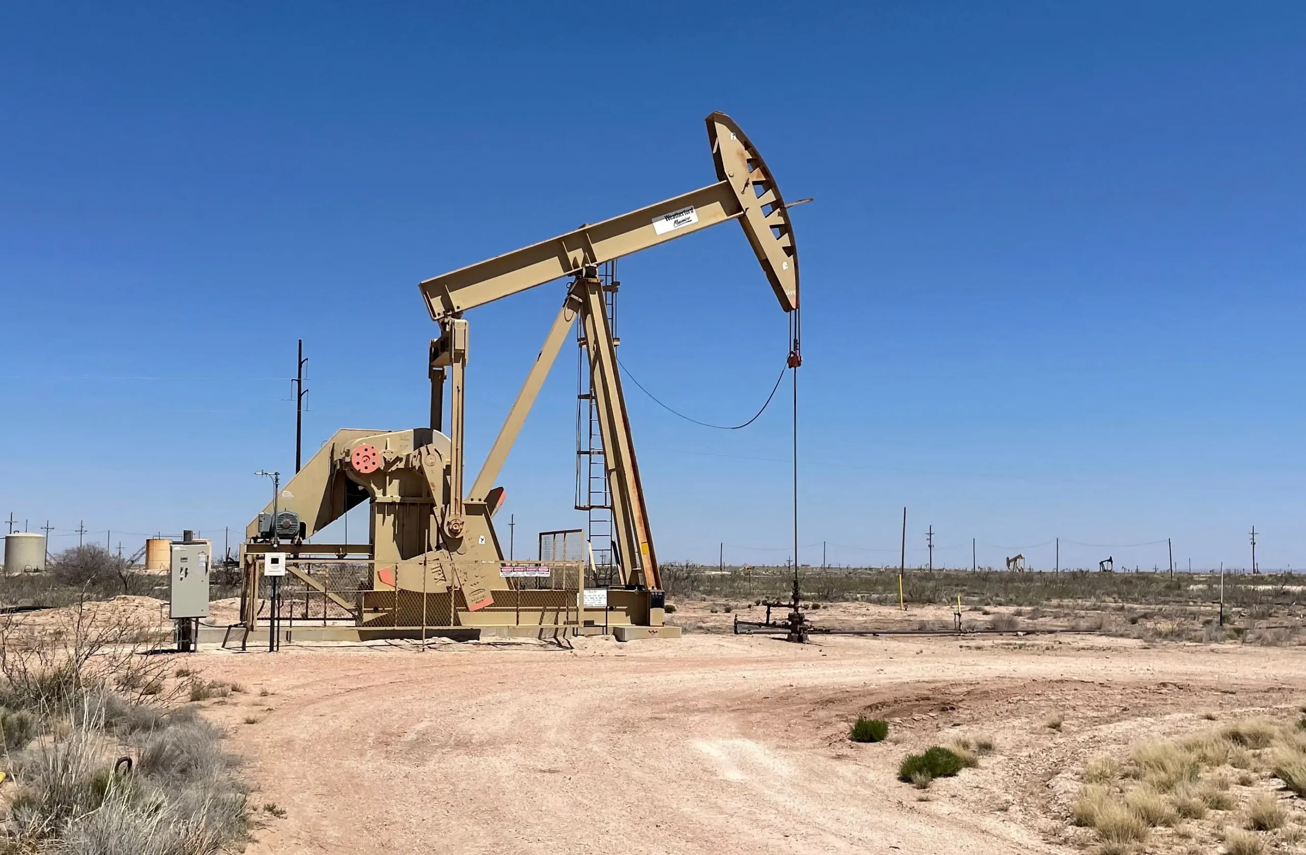 Hedge funds de cripto passam a negociar petróleo e ouro em plataformas que funcionam 24 horas
