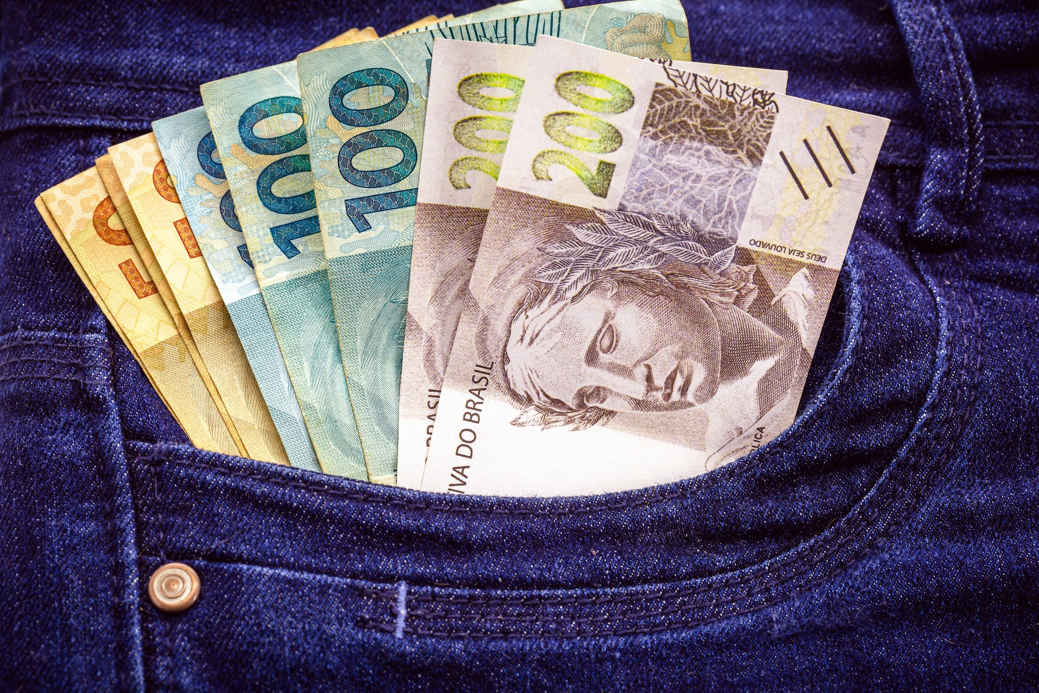 R$ 100 milhões da Mega-Sena podem render quase R$ 1 milhão em um mês na renda fixa