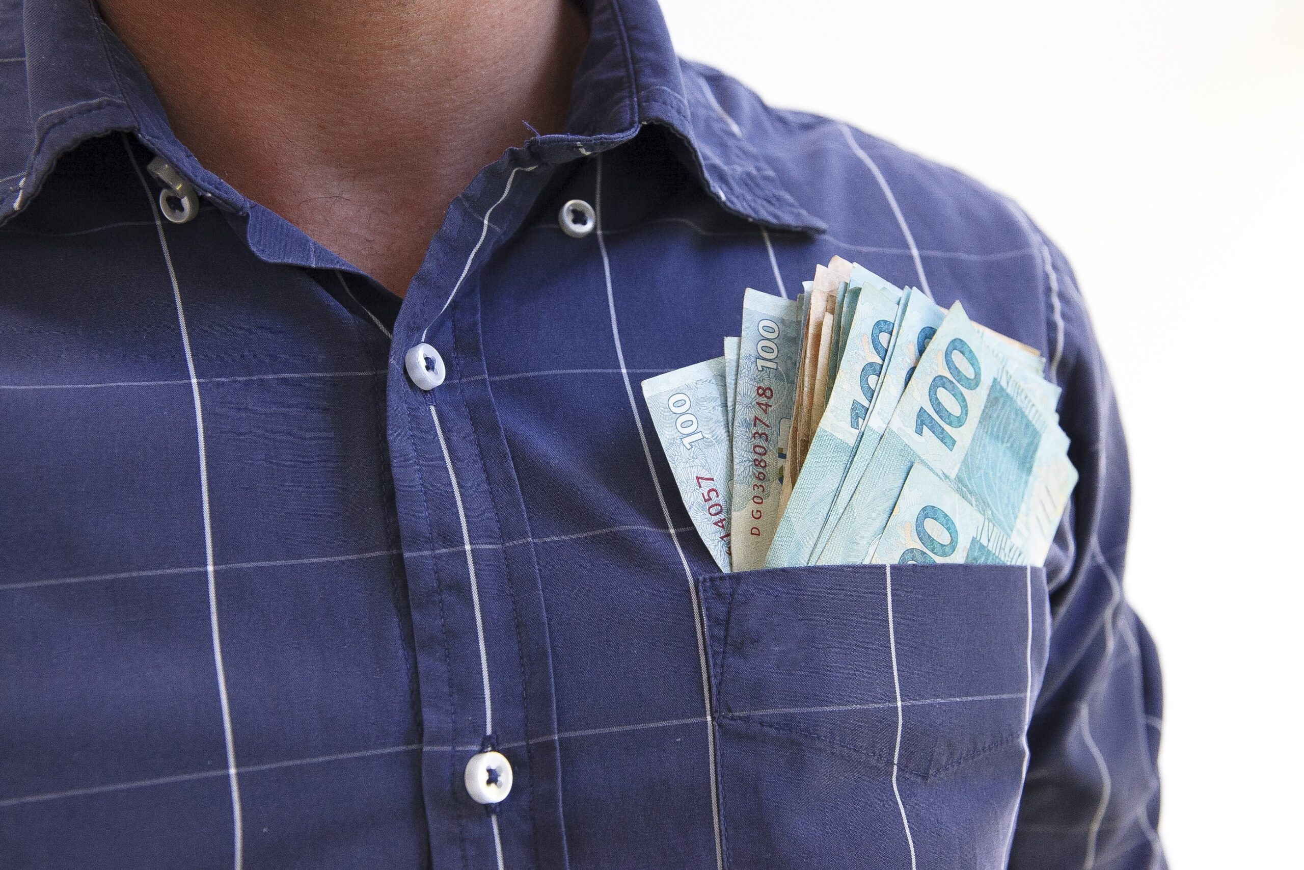 Mega-Sena sorteia R$ 115 milhões; rendimento em LCI ou LCA pode chegar a R$ 1,1 milhão no primeiro mês