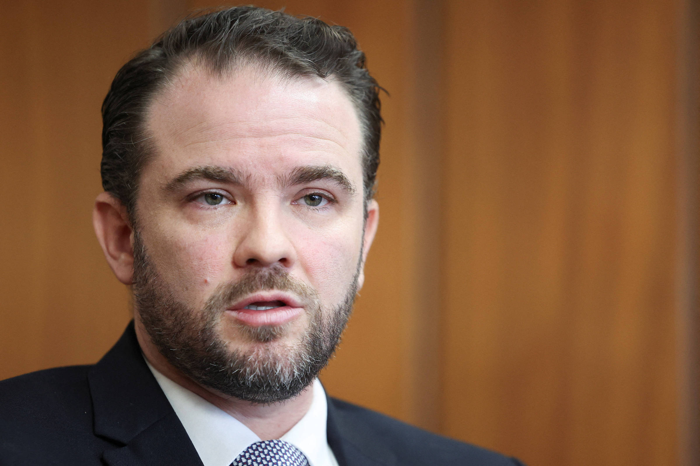 Durigan atribui juros altos à pressão inflacionária externa e rebate críticas sobre estímulo fiscal