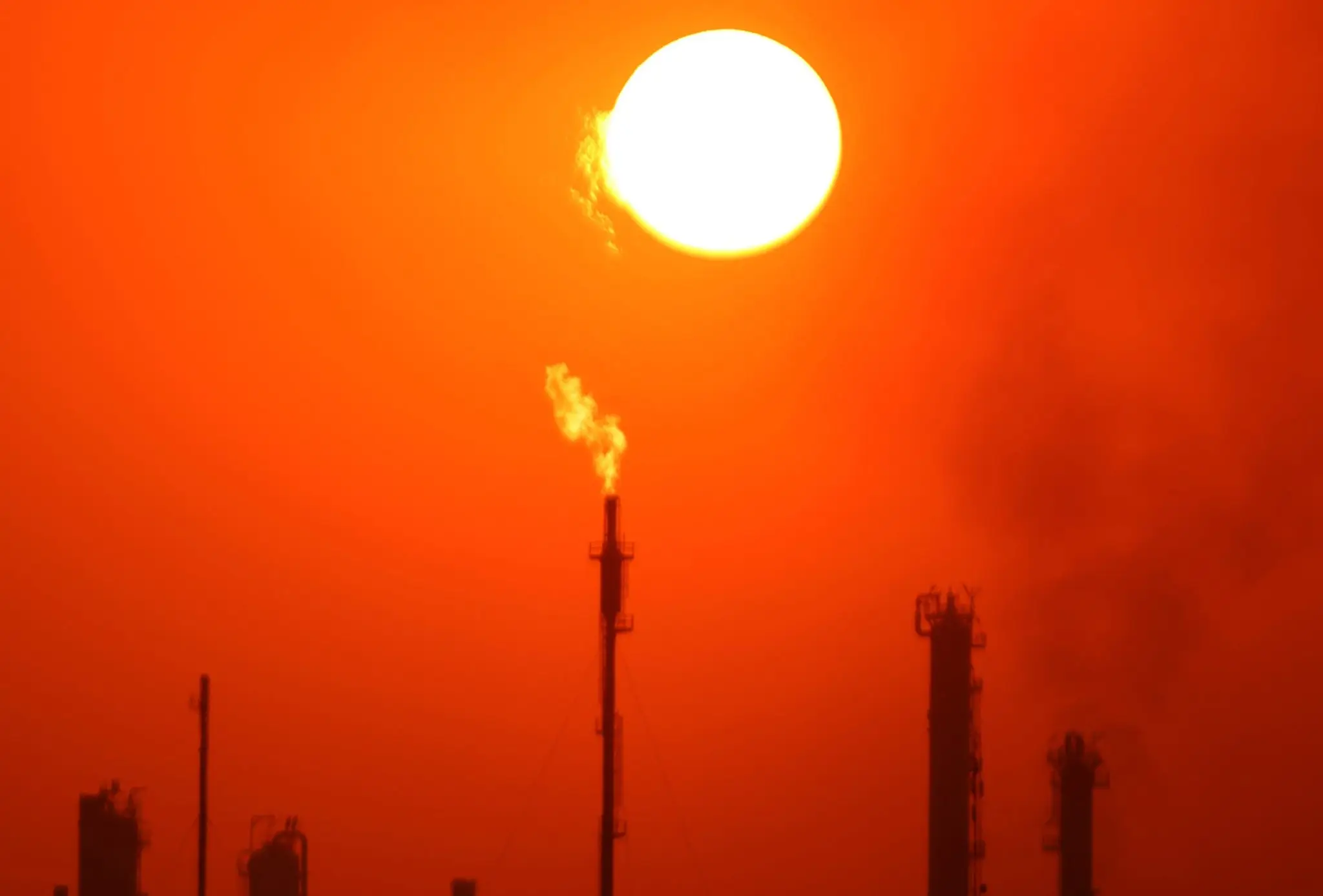 Fundo Verde volta a apostar em petróleo diante de tensões no Estreito de Ormuz 1 Fundo Verde volta a apostar em petróleo diante de tensões no Estreito de Ormuz