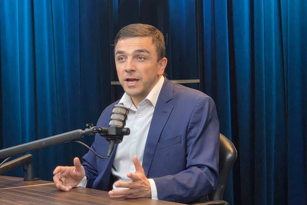 Relator ajusta projeto que mira big techs e promete excluir empresas fora do alcance da nova regra