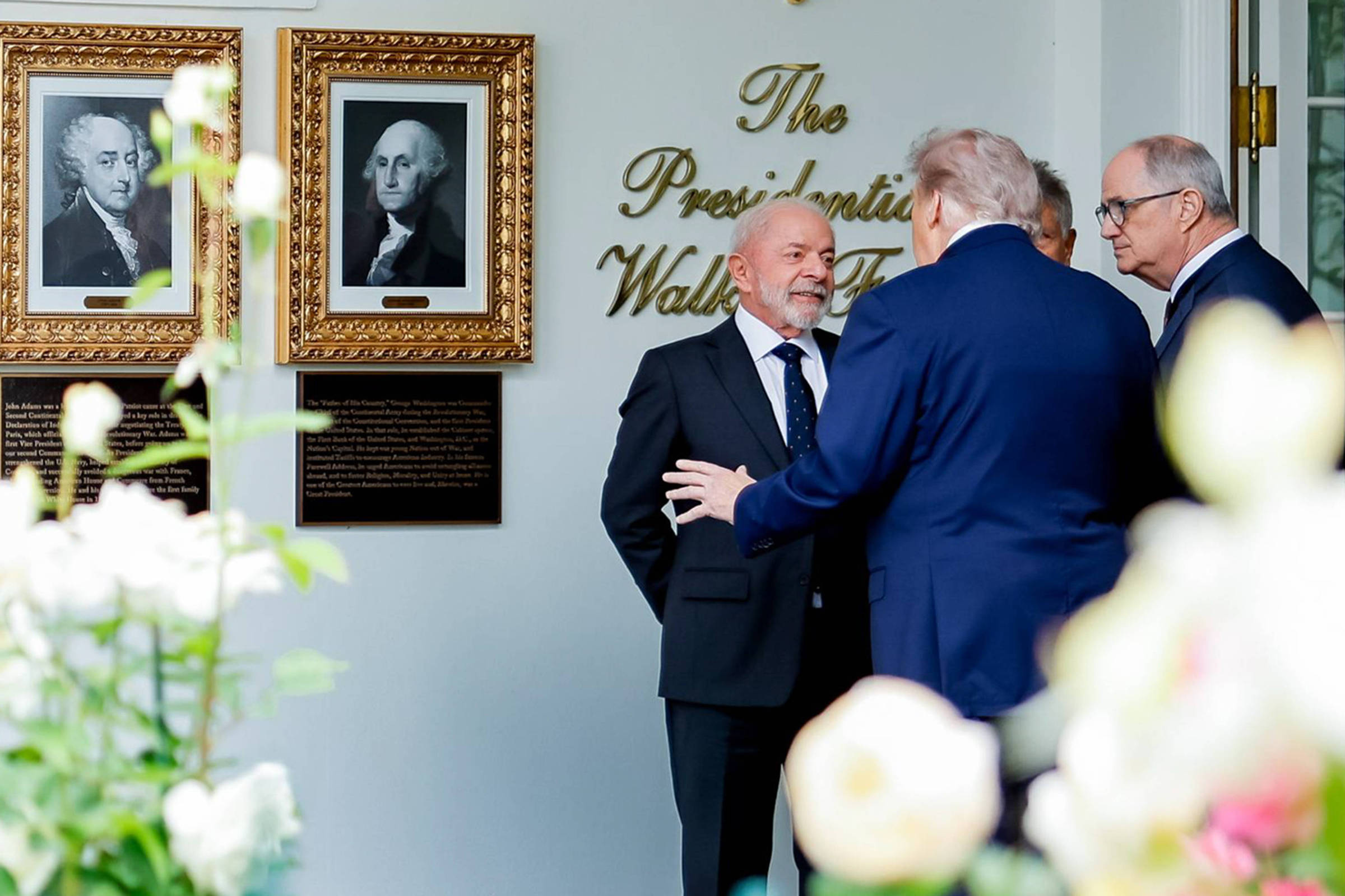 Brasil e EUA retomam diálogo sobre tarifas comerciais após encontro Lula-Trump 4 Brasil e EUA retomam diálogo sobre tarifas comerciais após encontro Lula-Trump