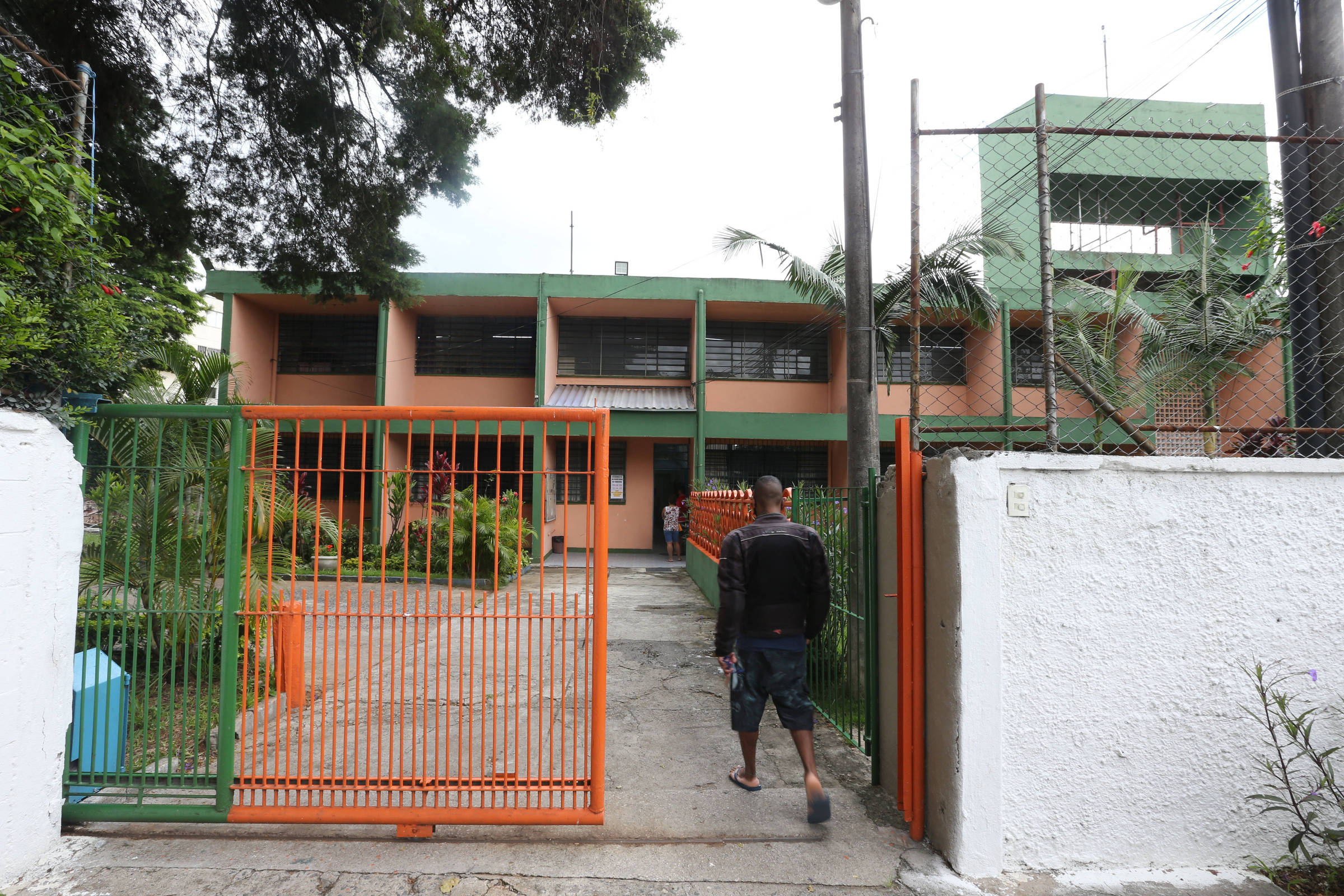 Reforma tributária obriga escolas a separar mensalidade de serviços extras e pode aliviar custos em 2027