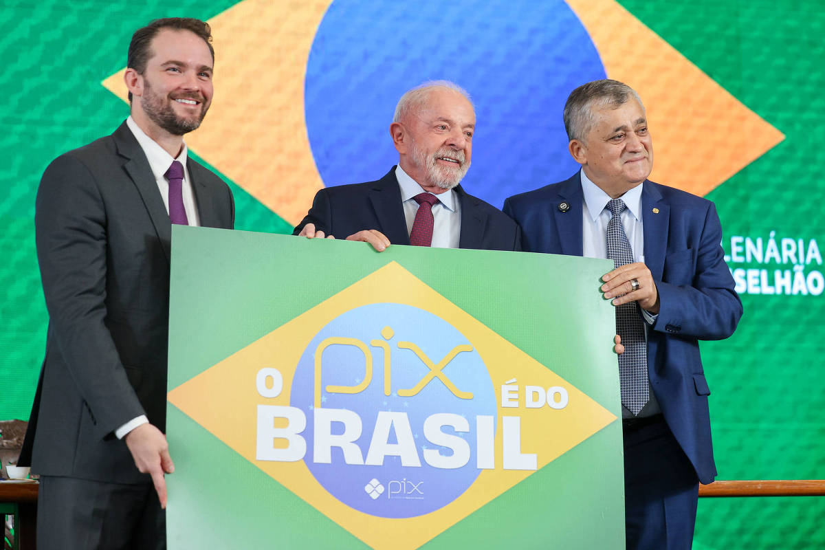 Pix ganha selo de “alto renome” no INPI e entra no centro do debate político