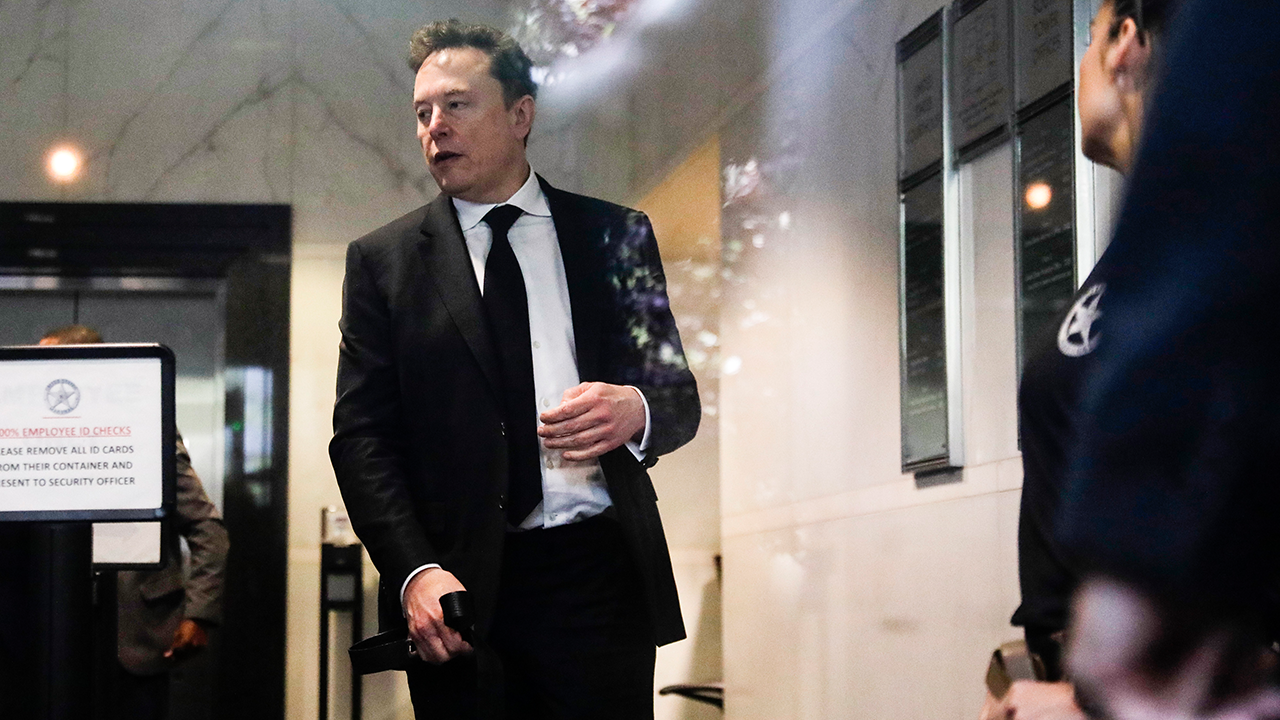 SpaceX estreia na Nasdaq, dispara 35% e passa Amazon em valor de mercado