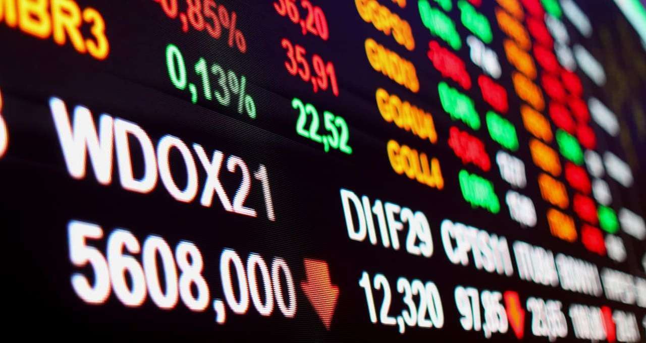 Ibovespa recua pós-Super Quarta com corte da Selic, dólar acima de R$ 5,13 e queda do petróleo 4 Ibovespa recua pós-Super Quarta com corte da Selic, dólar acima de R$ 5,13 e queda do petróleo