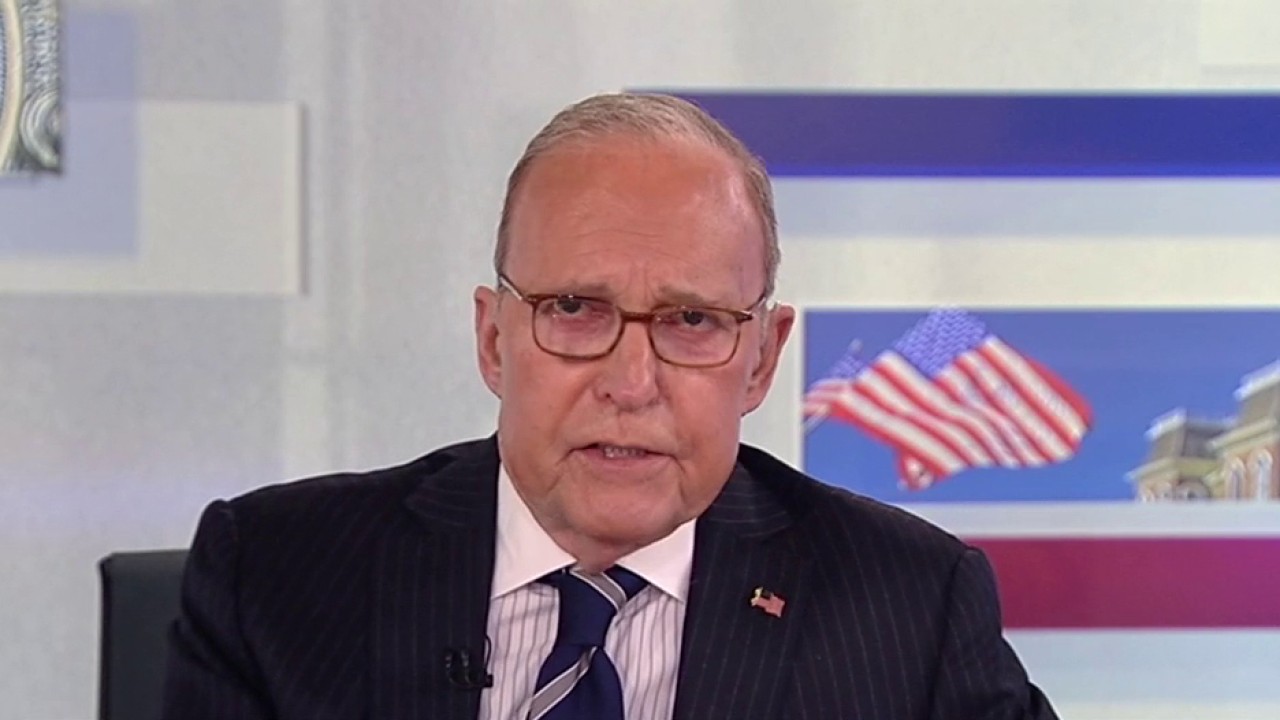 Larry Kudlow aponta risco político às empresas com avanço de ala socialista nos EUA