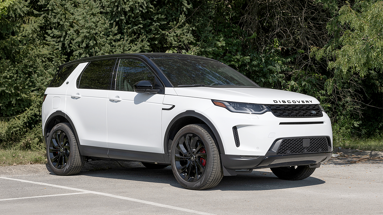 Jaguar Land Rover convoca 15 mil unidades do Discovery nos EUA por falha em câmera de ré