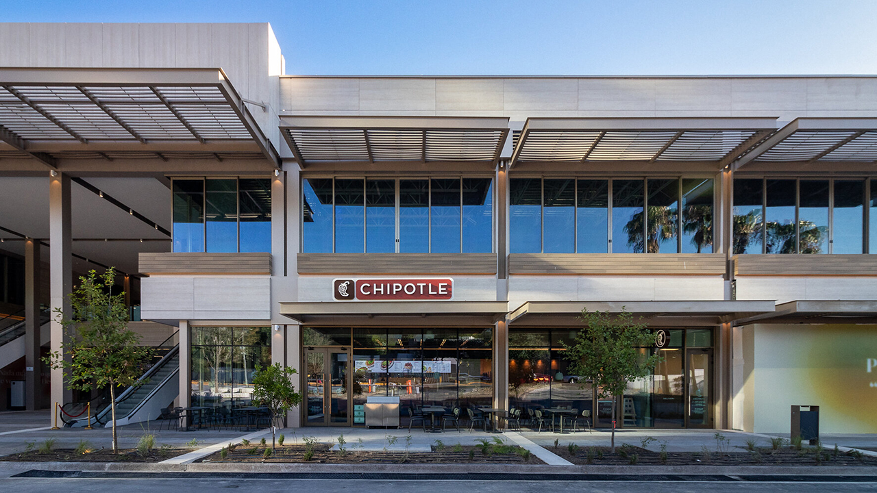 Chipotle desembarca no México e reforça ofensiva internacional em parceria com a Alsea