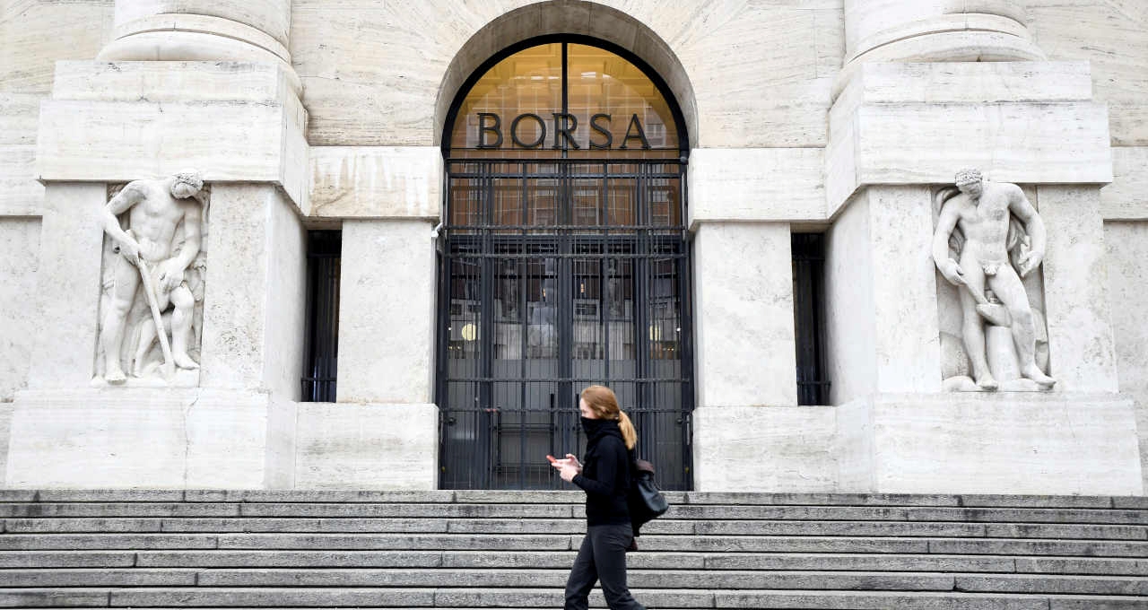 Petróleo dispara e pressiona Bolsas da Europa em dia de balanços e expectativa pelo Fed