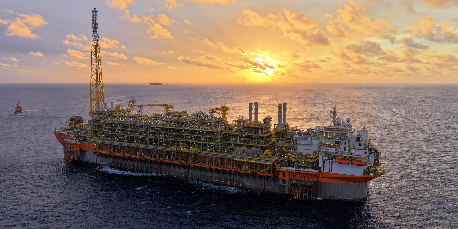 Navio-plataforma da Petrobras atinge produção máxima de 180 mil barris por dia no pré-sal