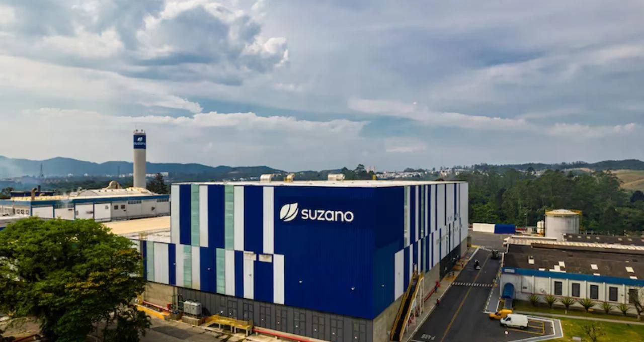 Suzano (SUZB3) reorganiza diretoria após saída de três vice-presidentes