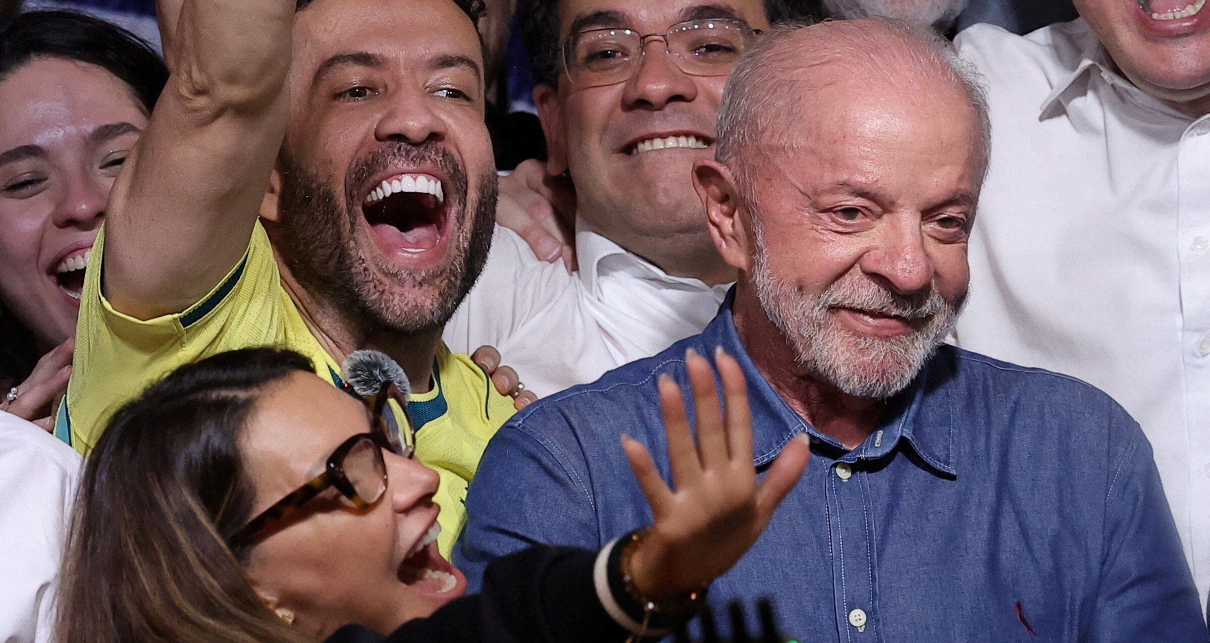 Lula promete trabalhar com Congresso eleito e diz que Brasil não será quintal de ninguém