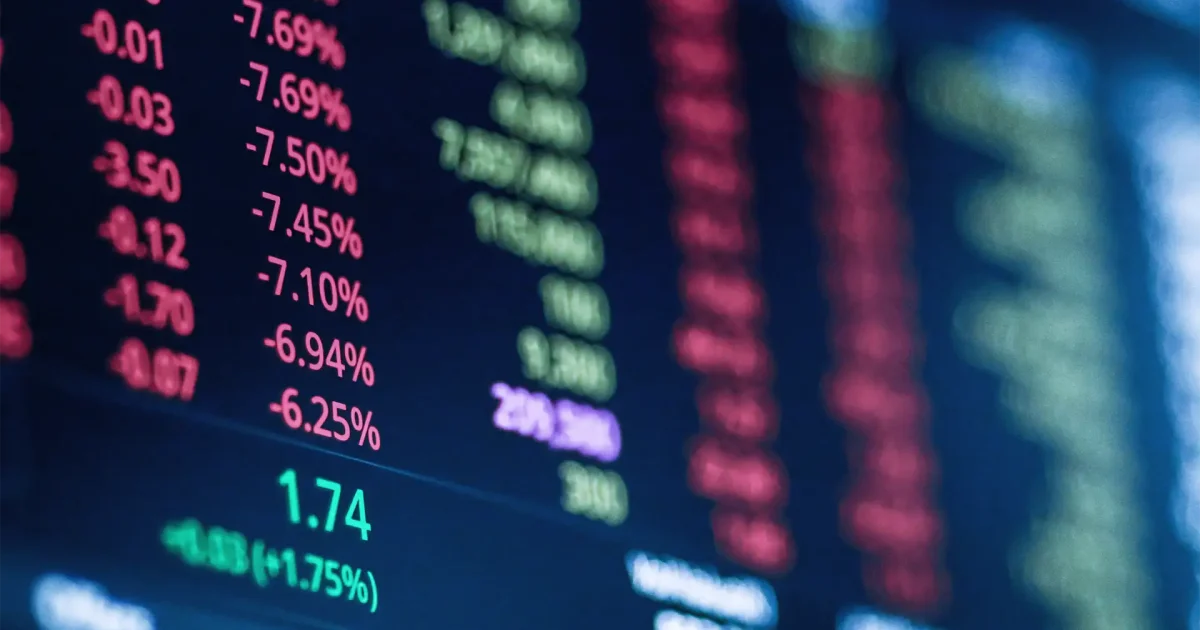 Ibovespa cai 18,12% na semana, a pior desde março de 2020; dólar sobe 9%