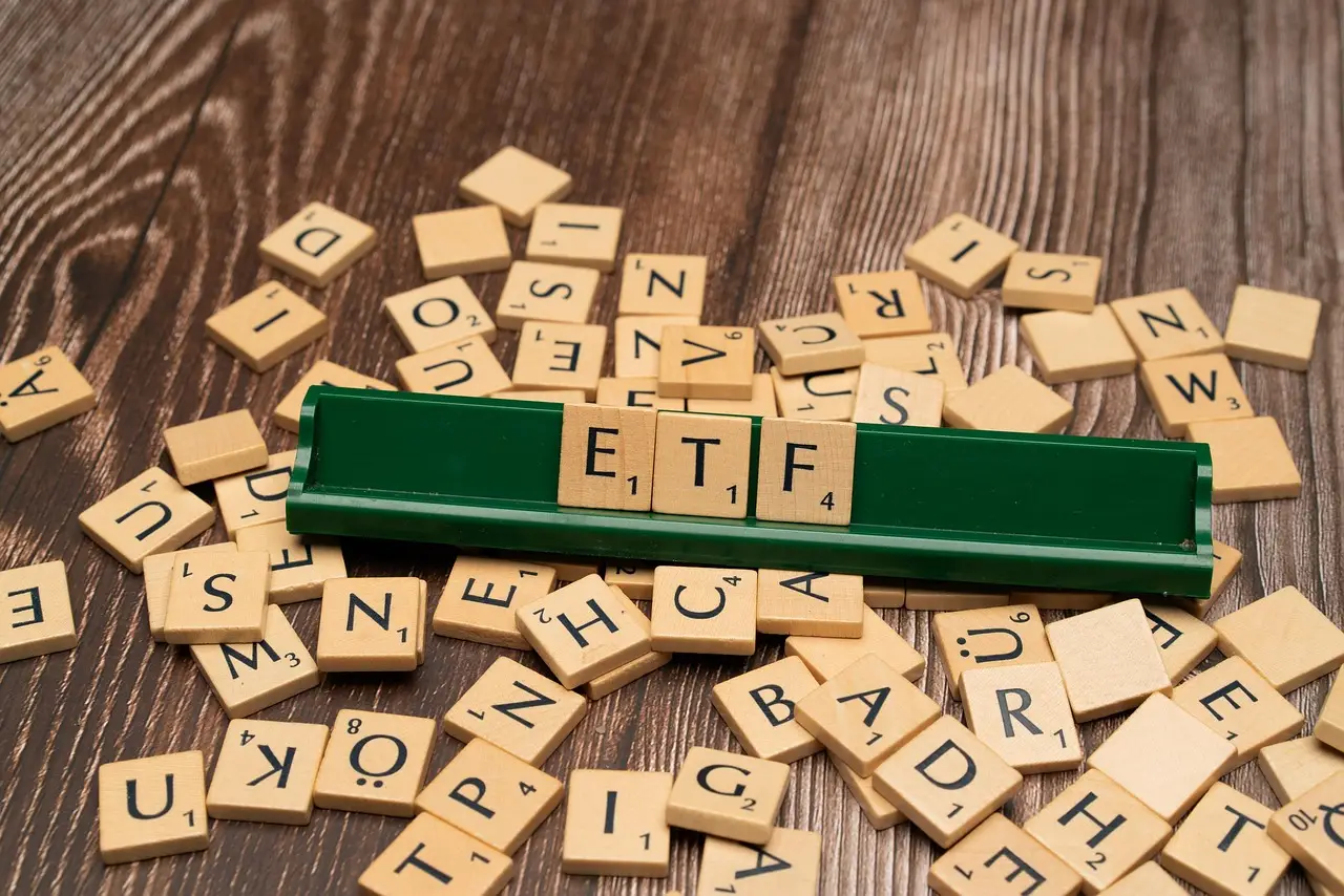 Boom dos ETFs de renda fixa dobra patrimônio e desafia barreiras no mercado brasileiro