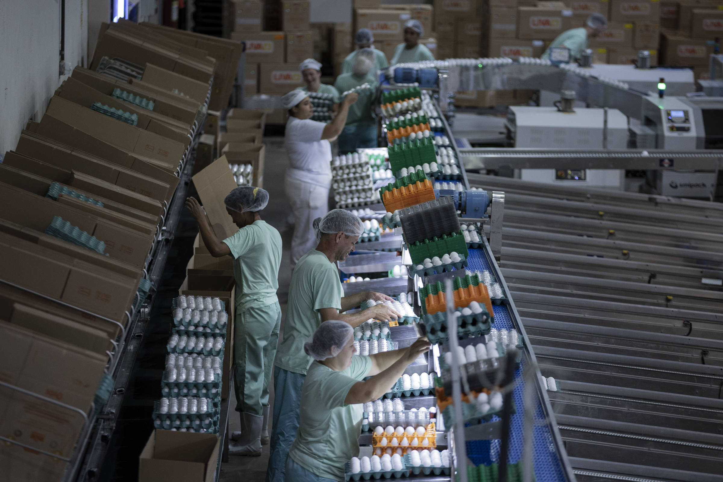 Crescimento do PIB desacelera em 2025 e produtividade do trabalho quase estagna, indica levantamento