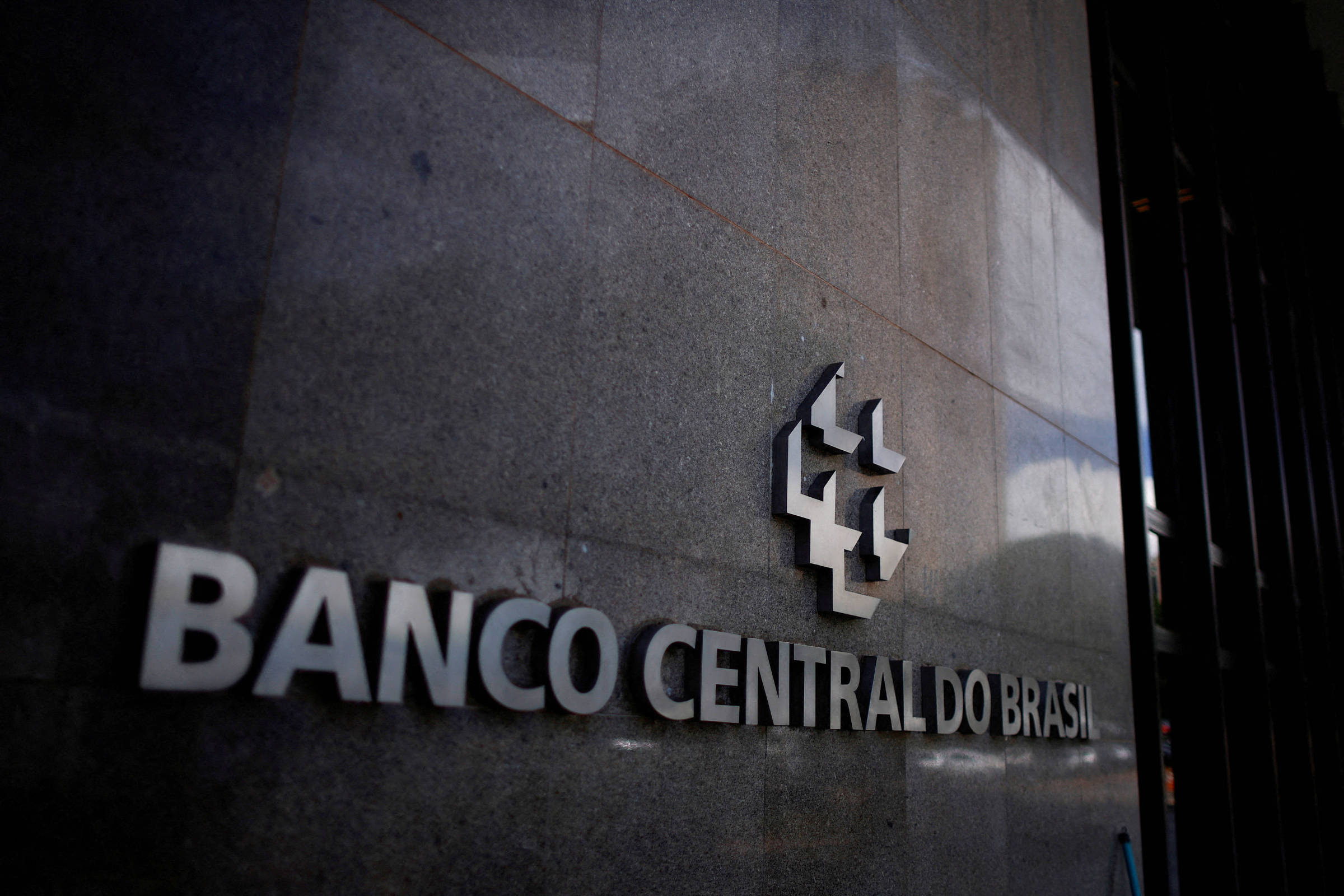 BC brasileiro e Fed definem juros nesta quarta sob tensão provocada pela guerra no Irã