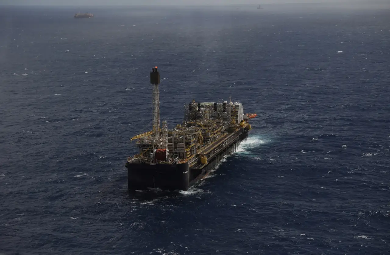Fundos FGTS vinculados à Petrobras sobem mais de 50% em 2026 e superam Ibovespa