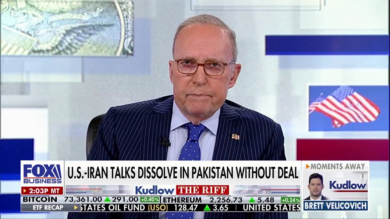 Bloqueio naval dos EUA no Estreito de Ormuz busca asfixiar finanças do Irã, afirma Larry Kudlow