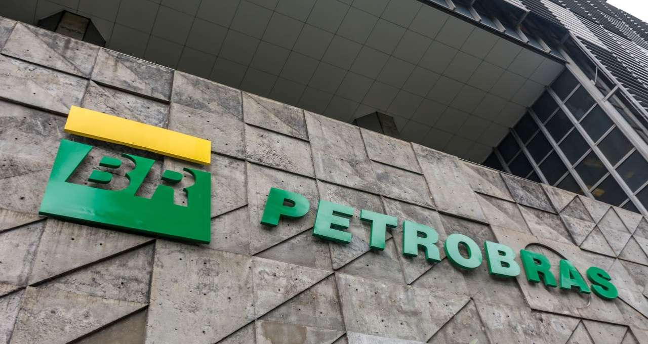 Petrobras tem pior desempenho semanal em mais de dois anos com queda do petróleo