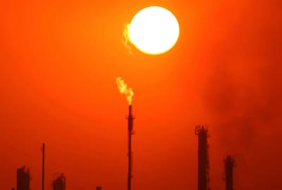 Fundo Verde volta a apostar em petróleo diante de tensões no Estreito de Ormuz