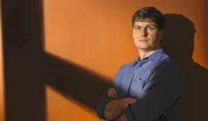 Alerta de Michael Burry: entusiasmo com ações de IA lembra bolha das pontocom 1 Alerta de Michael Burry: entusiasmo com ações de IA lembra bolha das pontocom