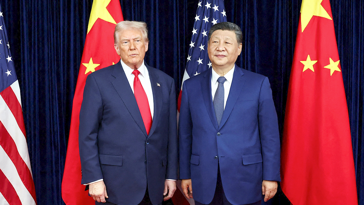 Trump e Xi se reúnem em Pequim; chips de IA e compras de soja dos EUA dominam a pauta