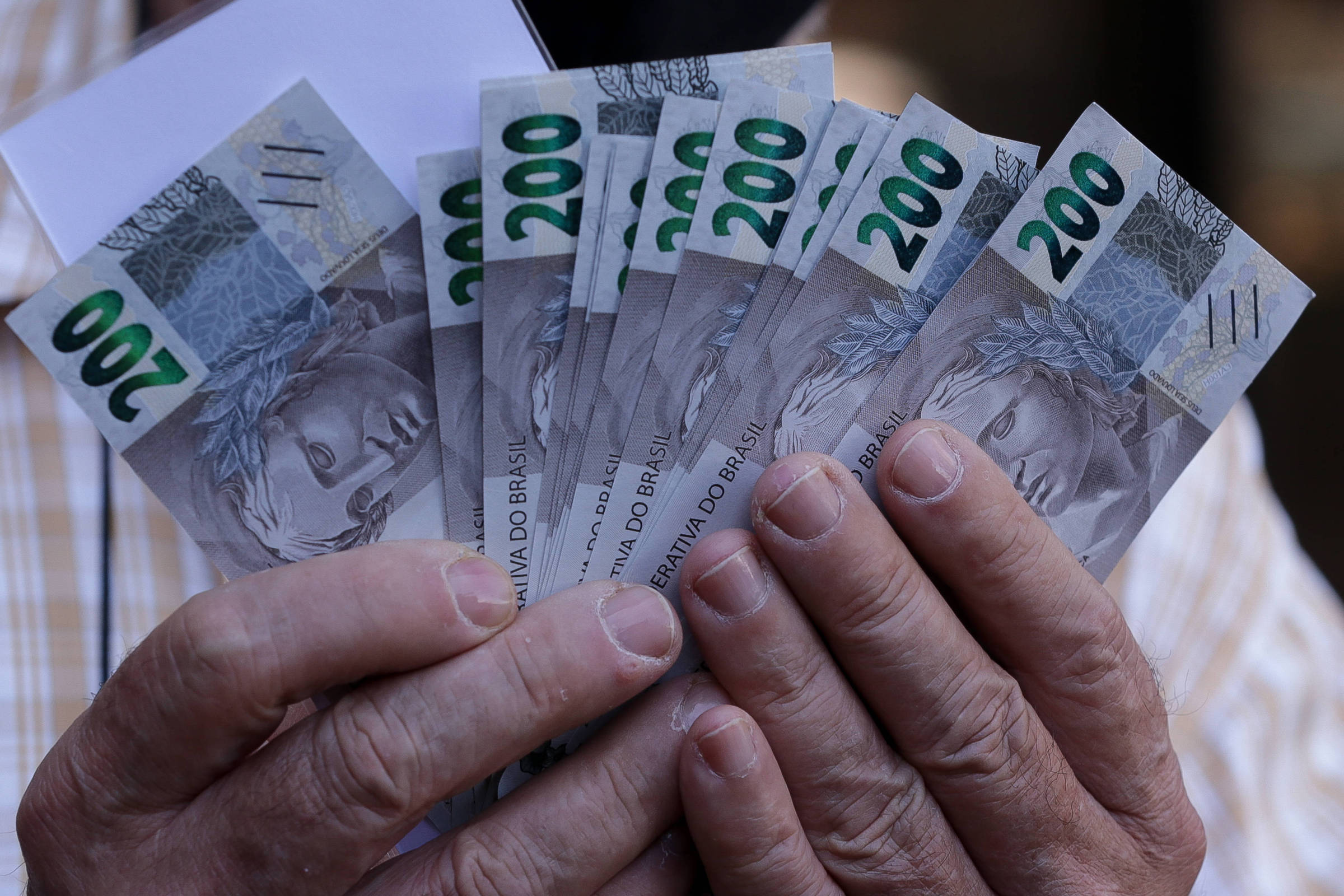 Governo surpreende e registra superávit primário de R$ 25,2 bi em abril, mas resultado anual perde fôlego
