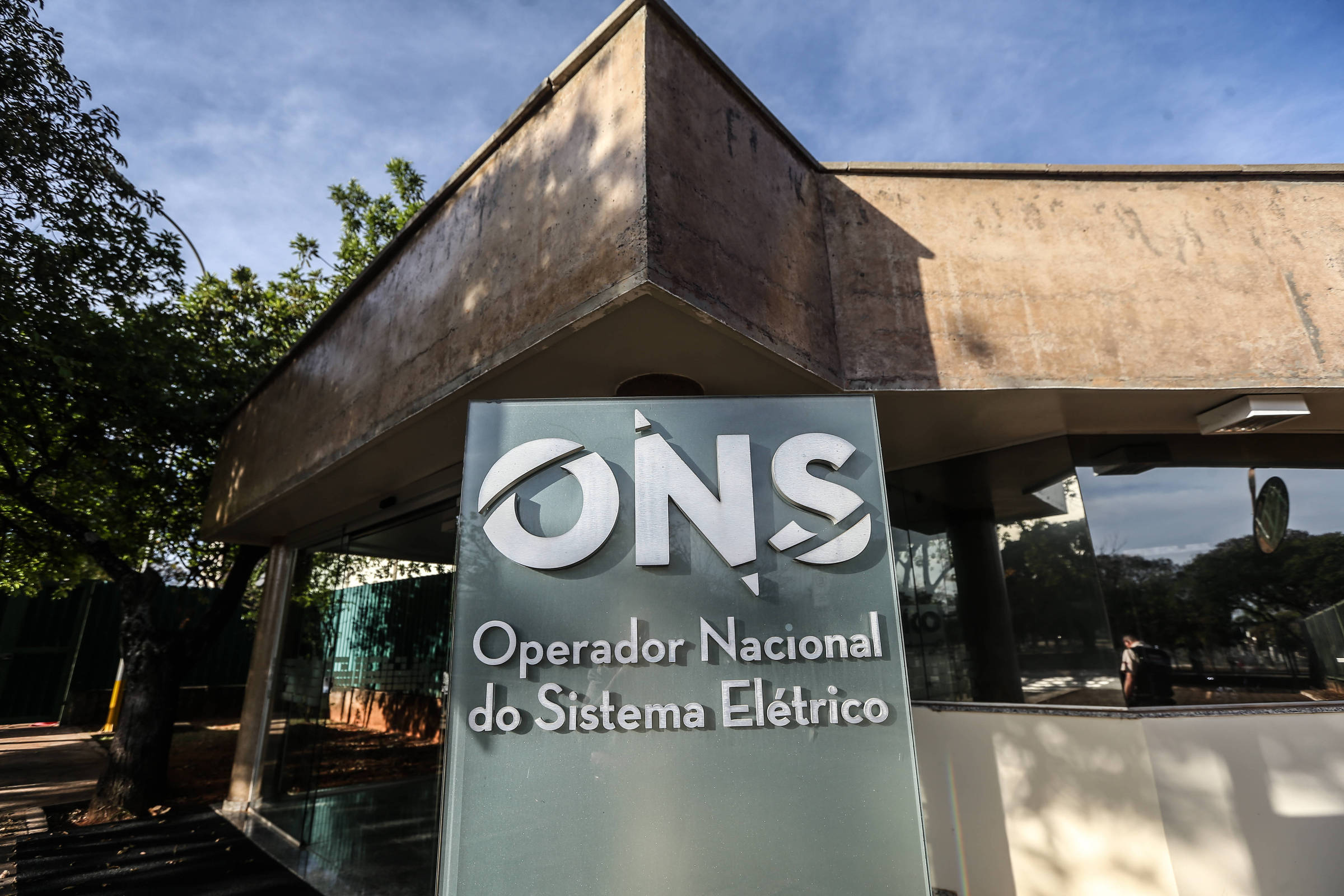 ONS prolonga reserva de 420 MW para data center bilionário e vira alvo de fiscalização da Aneel