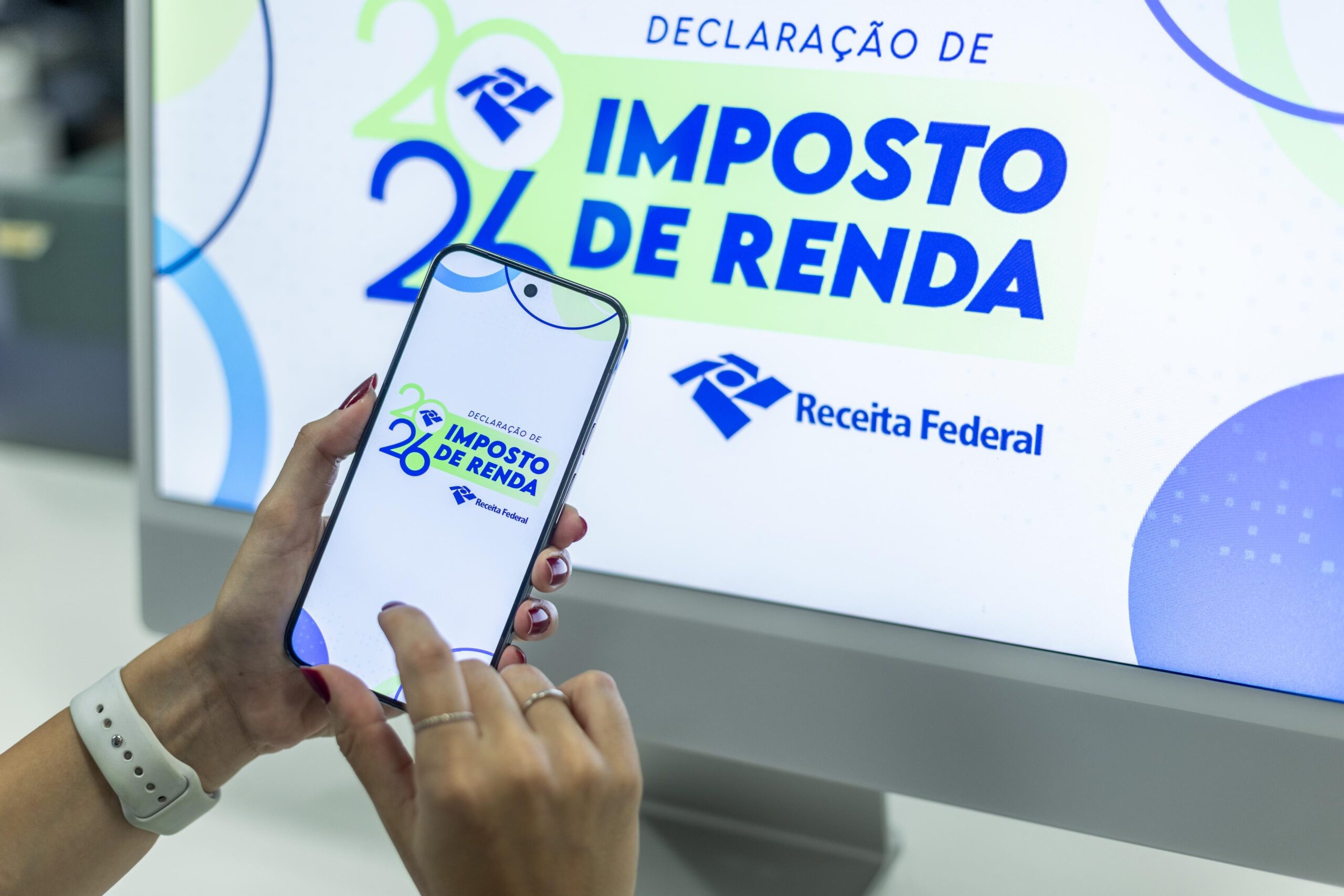 IR 2026: o que significa quando a declaração fica “na base de dados” da Receita Federal