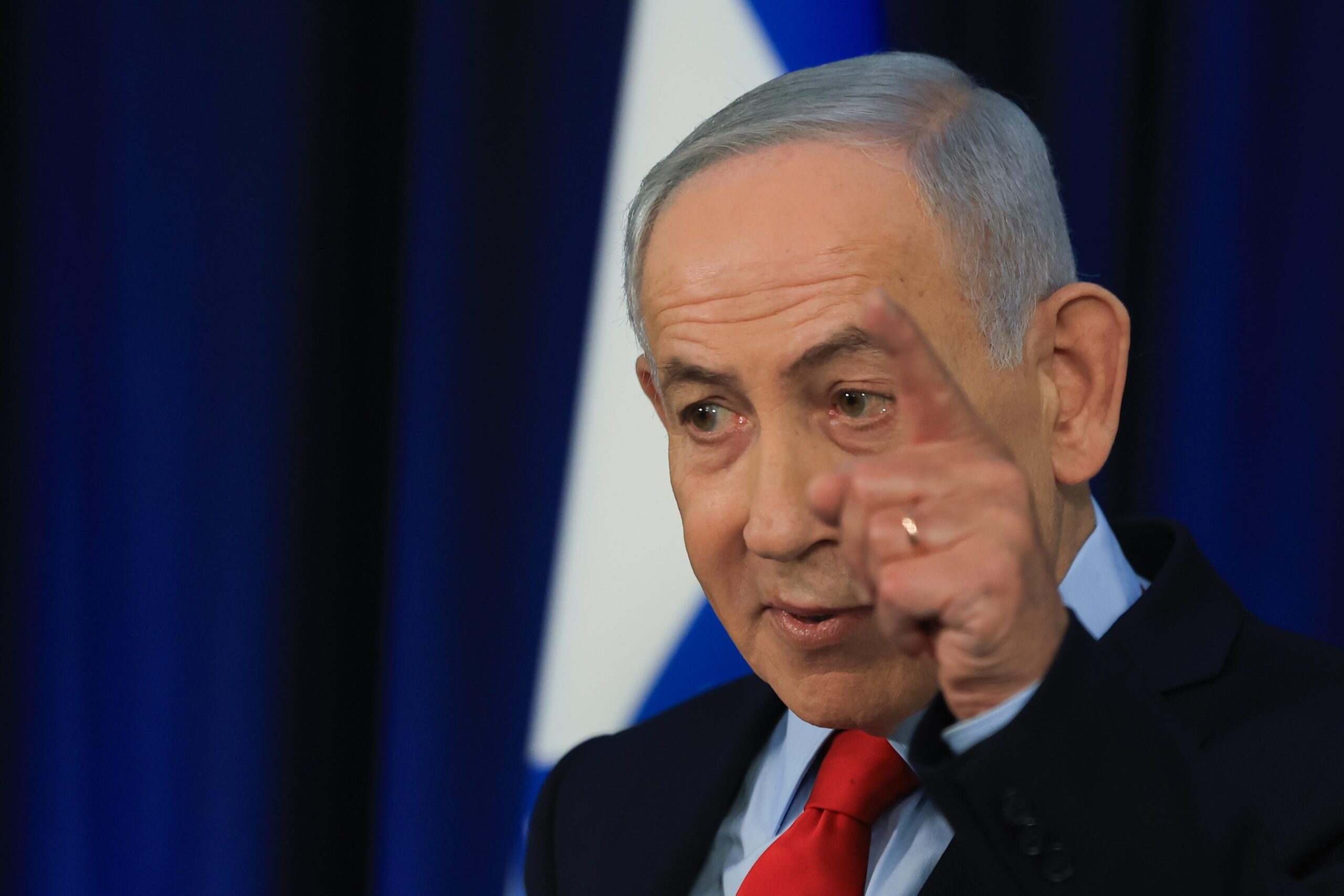 Escalada entre Israel e Hezbollah pressiona risco geopolítico e pode influenciar petróleo
