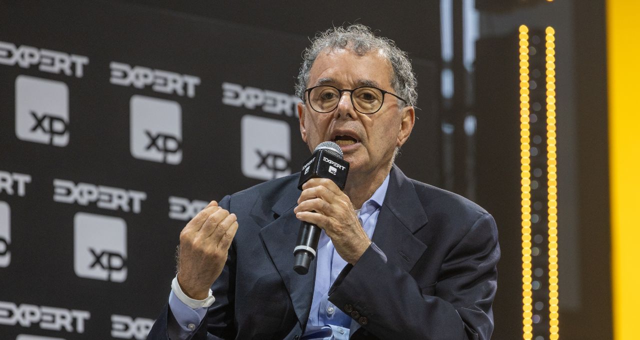Verde abandona o real e mira volatilidade da Bolsa em meio a dólar mais forte
