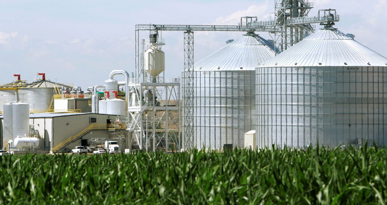 Ethanol de milho do Brasil ganha selo de baixa emissão da OMI e mira o gigantesco mercado marítimo