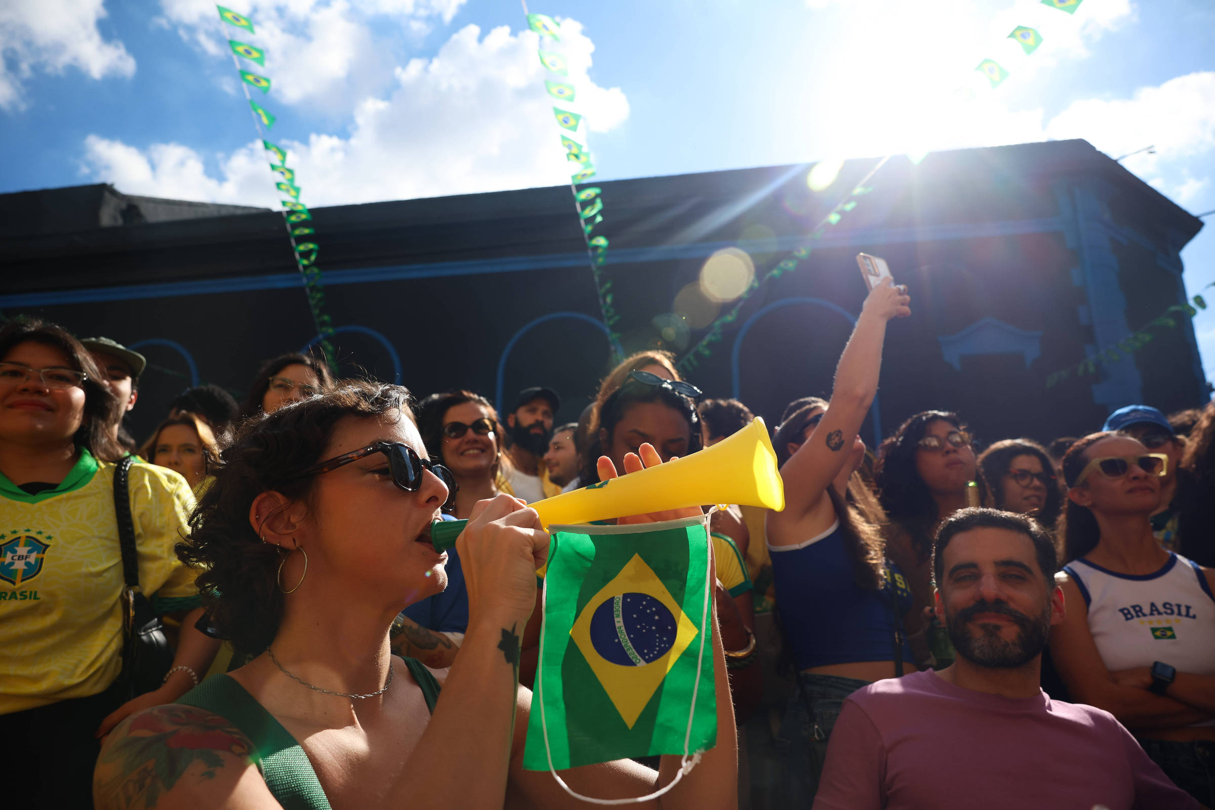 Copa impulsiona bares e restaurantes, que projetam 20% mais receita no jogo Brasil x Noruega
