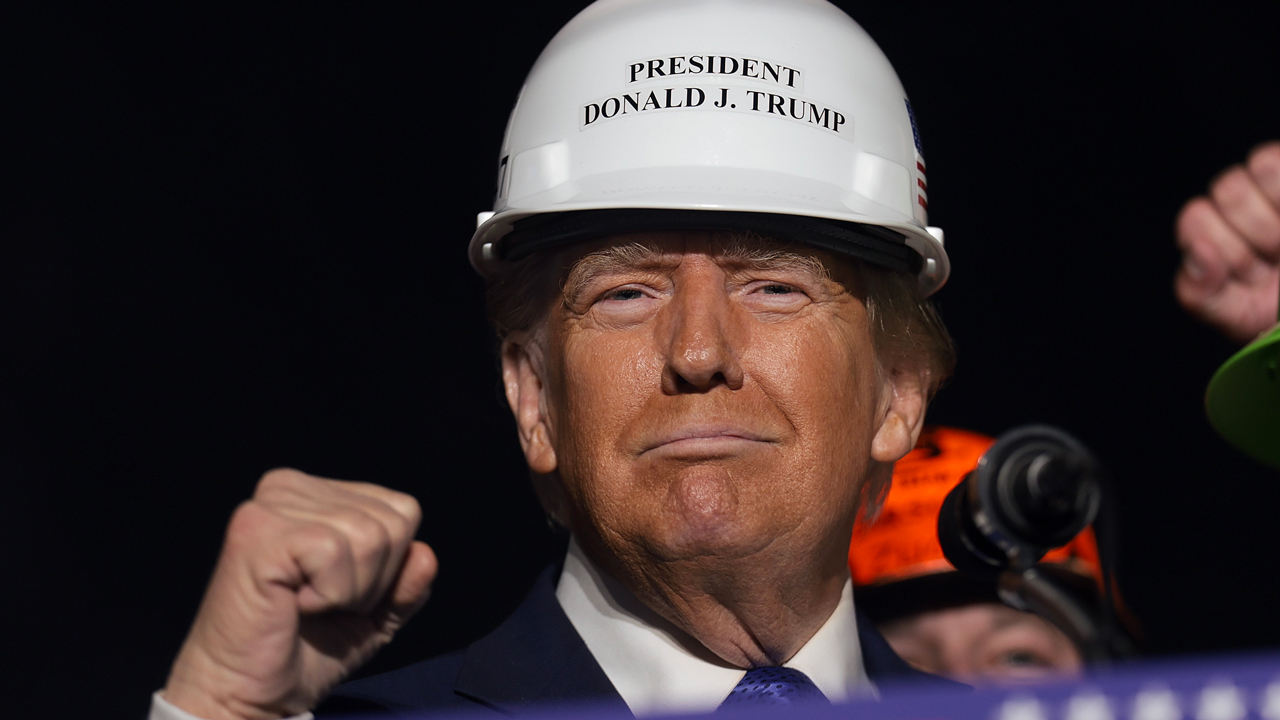 Micron anuncia US$ 250 bi em novas fábricas de chips nos EUA; Trump comemora expansão histórica