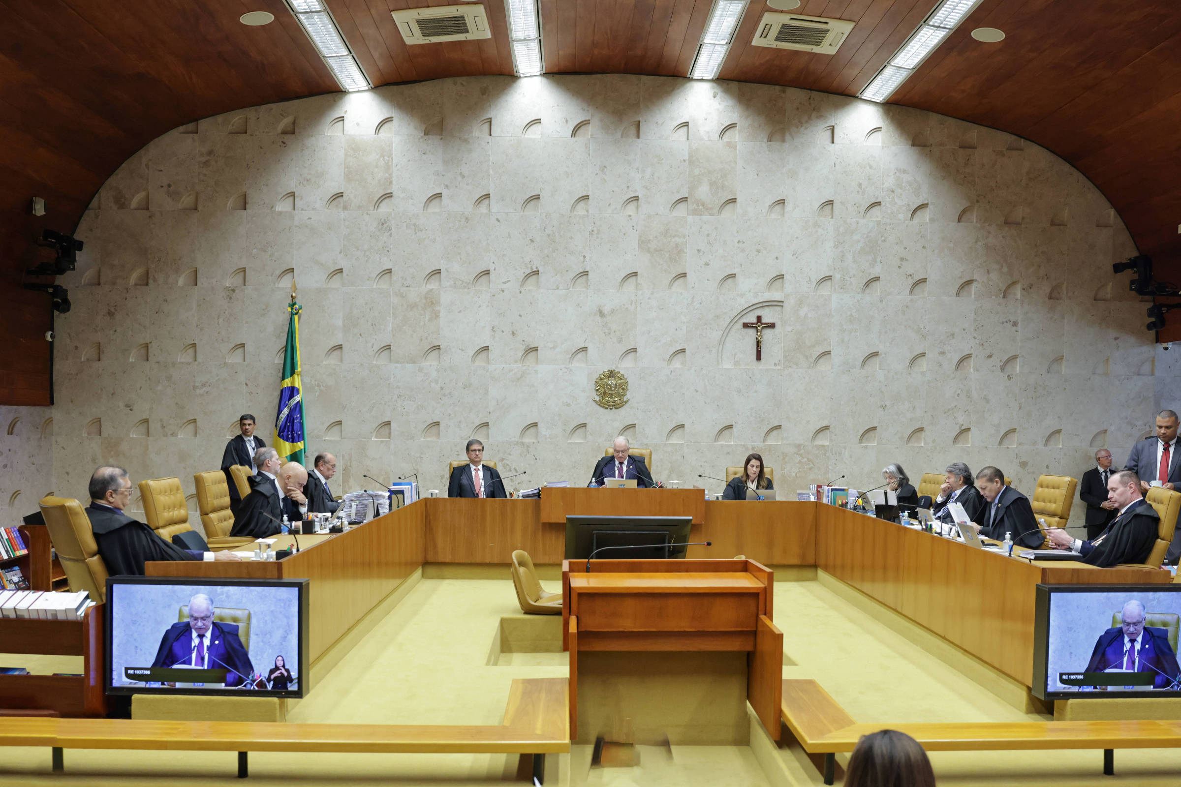 Ministros do STF têm empresas com pendências na Receita e acendem debate sobre arrecadação do INSS