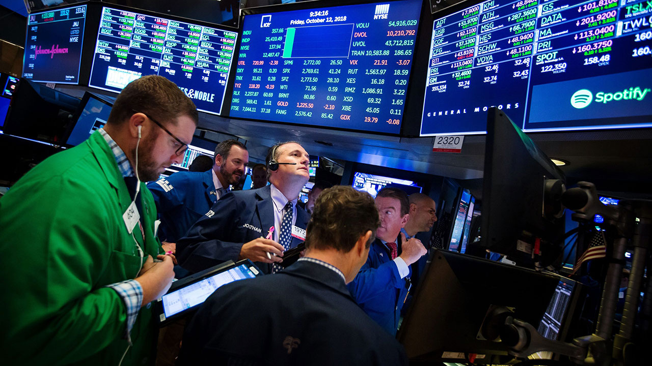 Gigantes de tecnologia perdem US$ 787 bi em um dia com temor sobre custo da corrida de IA