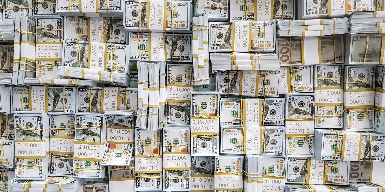 Dólar cai a R$ 5,142 e Ibovespa sobe 1,85% em dia de alívio nos mercados