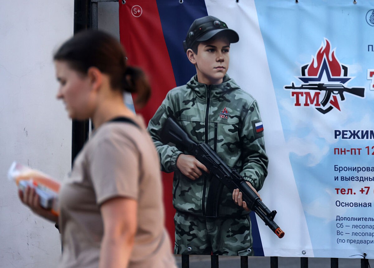 Rússia amplia treinamento militar nas escolas e prepara jovens para o recrutamento