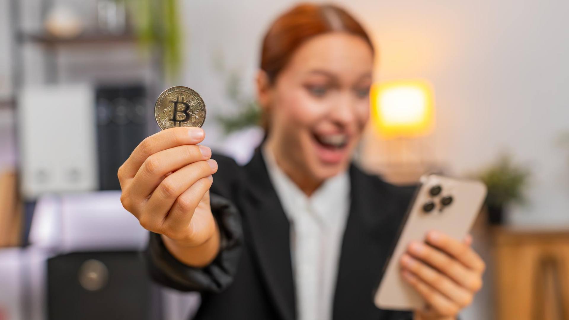Mercado Livre e Nubank abrem cinco vagas para atuação com criptomoedas no Brasil