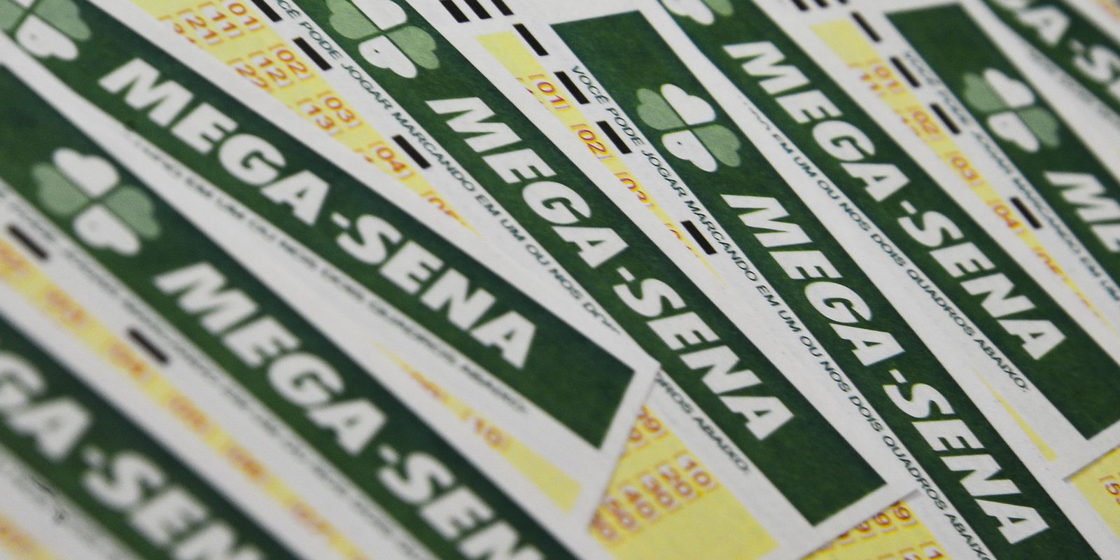 Mega-Sena acumula e prêmio é estimado em R$ 165 milhões